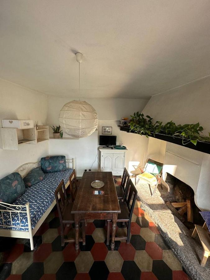 Casa Sasso E Legno Apartment Omegna Luaran gambar